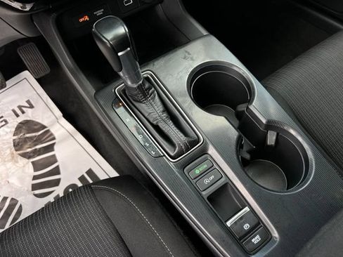 Used 2022 Honda Civic EX image 38