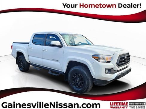 Used 2022 Toyota Tacoma SR5 image 1