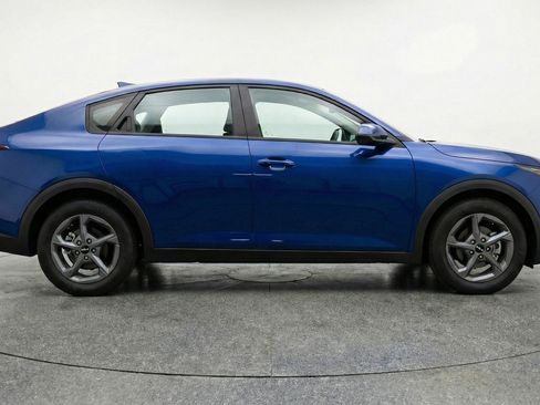 Used 2025 Kia K4 FWD image 11