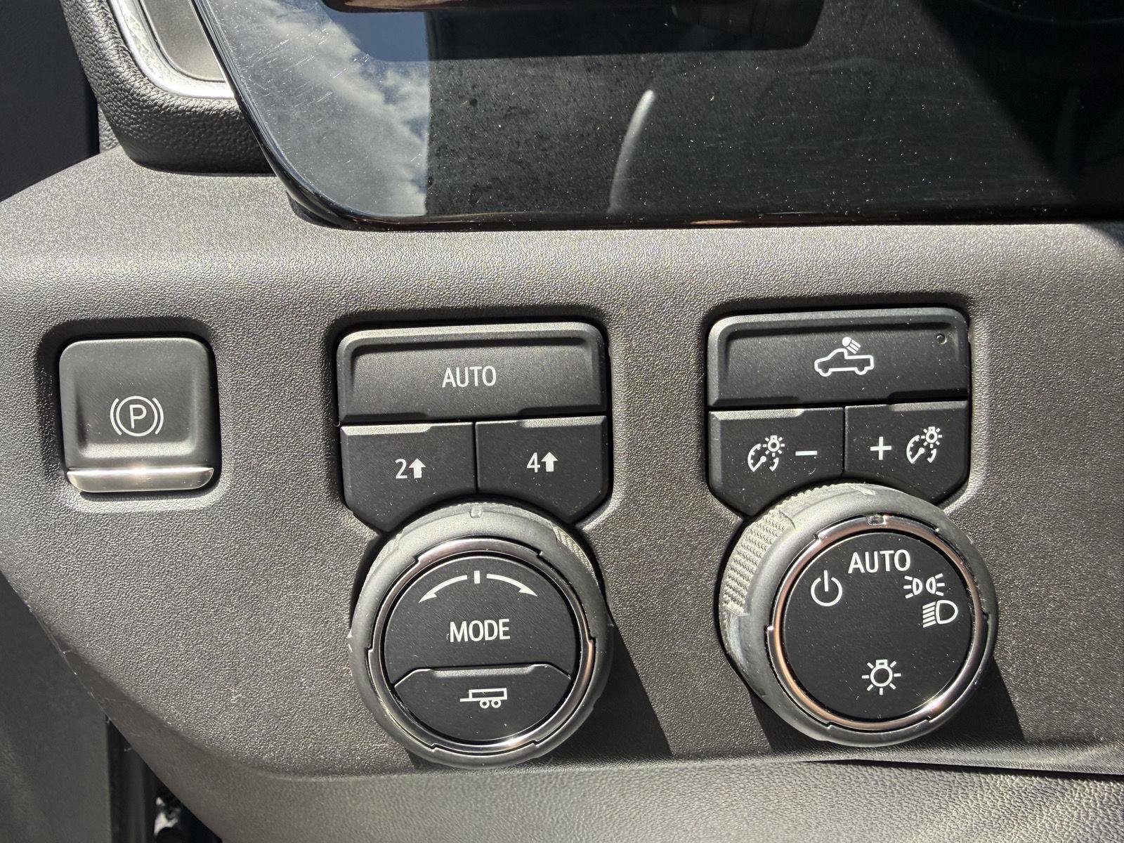 Used 2022 Chevrolet Silverado 1500 LT w/ All Star Edition Plus AWD/4WD image 13