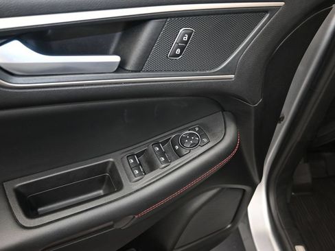 Used 2024 Ford Edge ST-Line AWD/4WD image 11