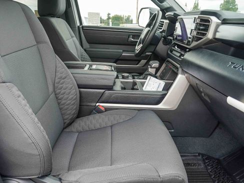 New 2026 Toyota Tundra SR5 w/ SR5 Convenience Package AWD/4WD image 20