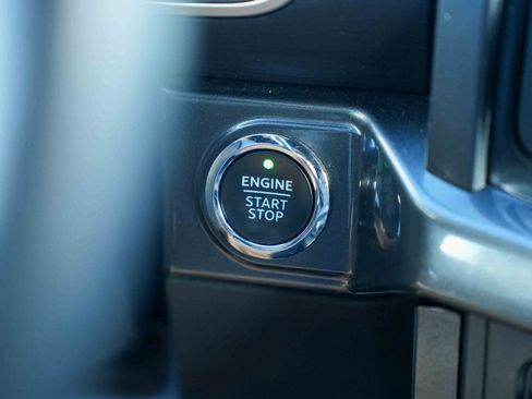 Used 2022 Ford F150 XLT w/ Equipment Group 302A High image 39