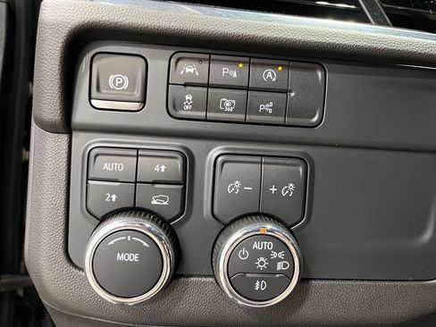 Used 2025 Chevrolet Tahoe RST w/ Comfort Package AWD/4WD image 21