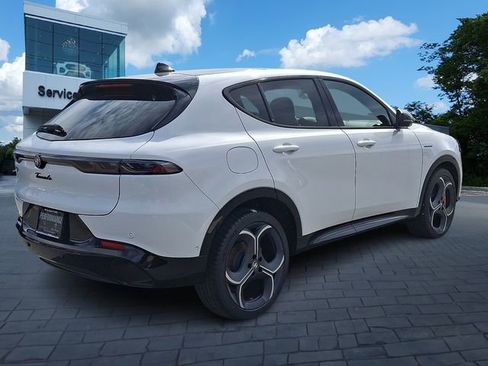 New 2026 Alfa Romeo Tonale Base w/ Quick Order Package 23H Volce image 3