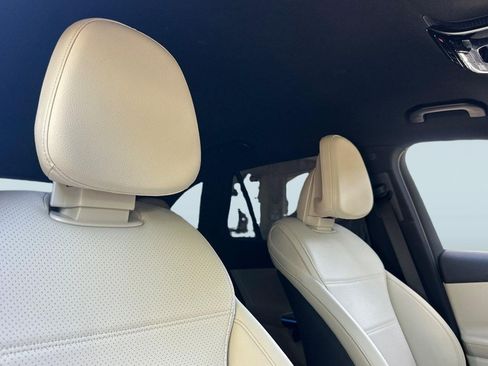 Certified 2025 Mercedes-Benz GLC 350e 4MATIC image 23