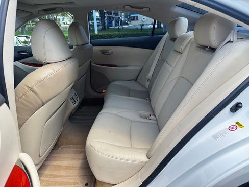 Used 2011 Lexus ES 350 FWD image 14