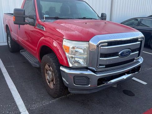 Used 2015 Ford F250 XLT RWD image 2