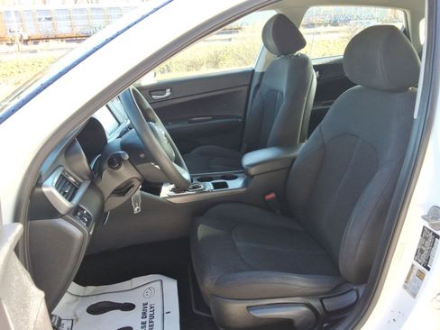 Used 2020 Kia Optima LX FWD image 27