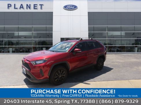 Used 2020 Toyota RAV4 LE FWD image 1