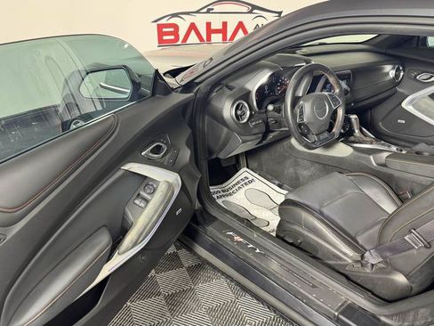 Used 2017 Chevrolet Camaro LT RWD image 11