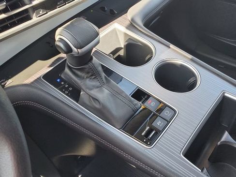 Certified 2025 Toyota Sienna XLE FWD image 34