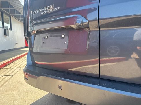 Used 2016 Ford Transit Connect XLT FWD image 16