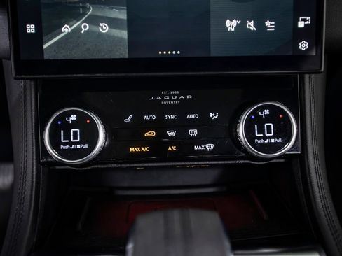 Used 2023 Jaguar F-PACE S AWD/4WD image 29