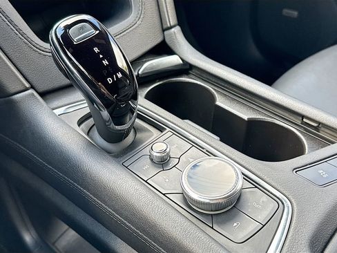 Used 2023 Cadillac XT5 Premium Luxury image 17