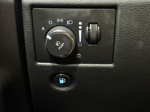 Used 2016 Jeep Grand Cherokee Laredo w/ Quick Order Package 23E AWD/4WD image 26