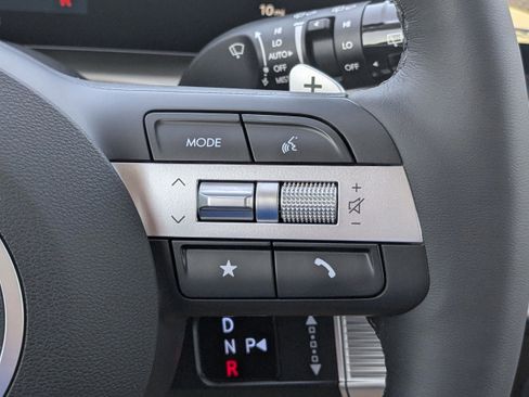 New 2026 Hyundai Tucson Limited FWD image 28