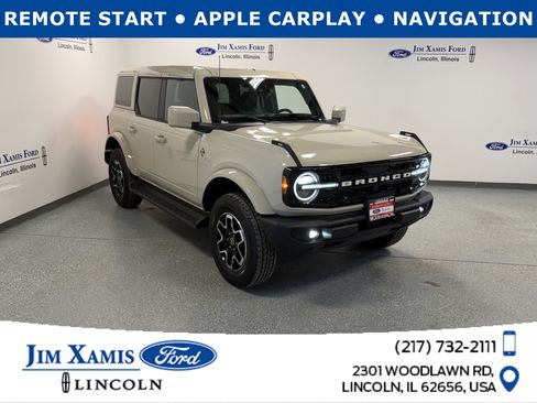 Used 2025 Ford Bronco Outer Banks AWD/4WD image 1