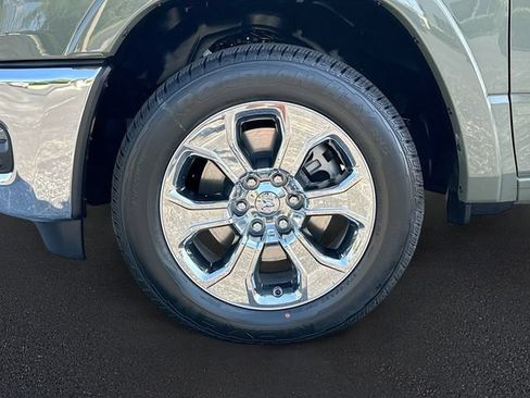 New 2026 RAM 1500 4x4 Crew Cab image 21