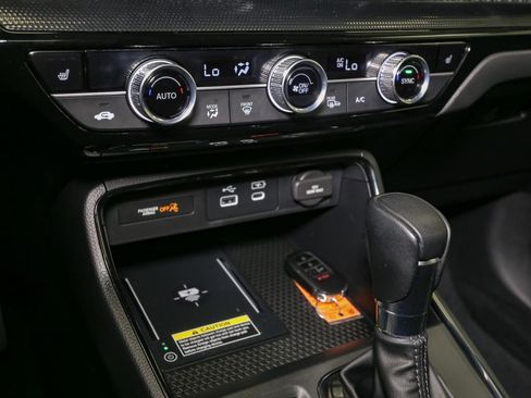 Used 2024 Honda CR-V EX-L image 32