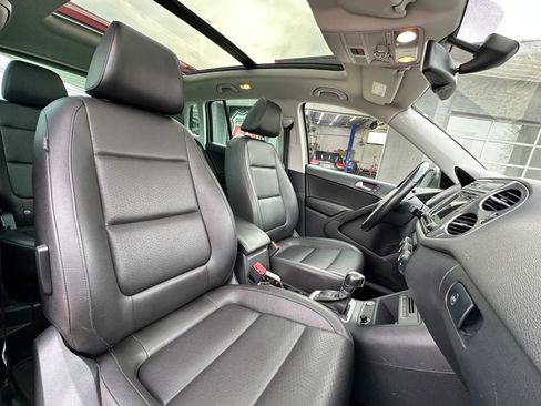 Used 2016 Volkswagen Tiguan SE AWD/4WD image 22