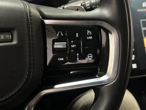 Used 2024 Land Rover Range Rover Sport SE image 33