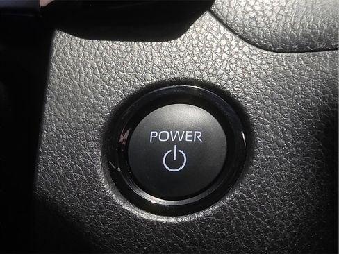 Certified 2025 Toyota Camry SE image 21