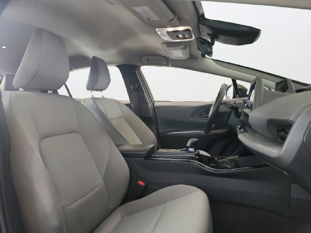 Used 2024 Toyota Prius LE AWD/4WD image 22