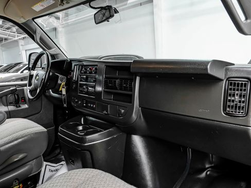 Used 2019 Chevrolet Express 2500 w/ Driver Convenience Package image 9