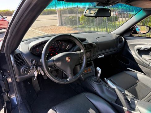 Used 2004 Porsche 911 GT3 image 10