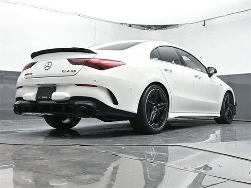 New 2025 Mercedes-Benz CLA 35 AMG 4MATIC image 36