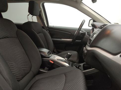 Used 2018 Dodge Journey SE w/ Popular Equipment Group image 21