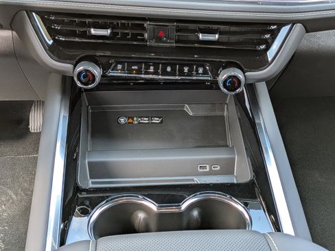 New 2026 Chevrolet Tahoe Premier image 6