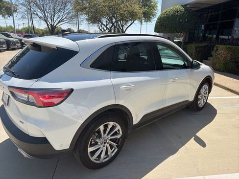 Used 2021 Ford Escape Titanium w/ Titanium Elite Package image 3