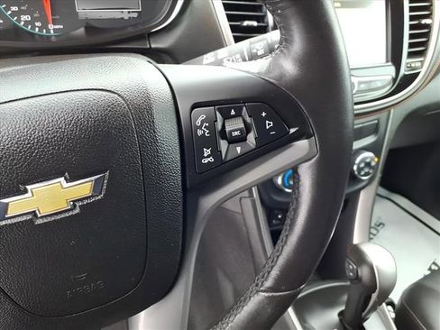 Used 2017 Chevrolet Trax LT w/ LT Convenience Package image 20