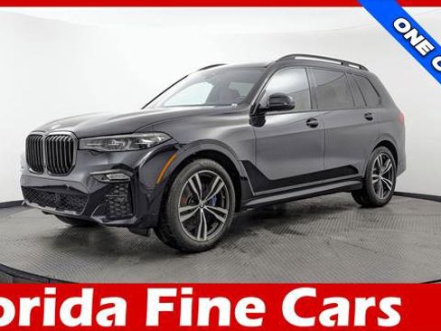 Used 2022 BMW X7 xDrive40i w/ M Sport Package AWD/4WD image 1