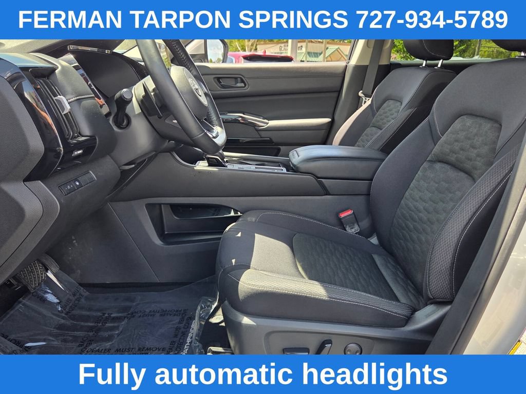 Used 2024 Nissan Pathfinder SV w/ Black Appearance Package FWD image 14