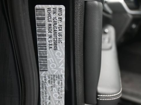 New 2026 Jeep Grand Cherokee Altitude RWD image 20