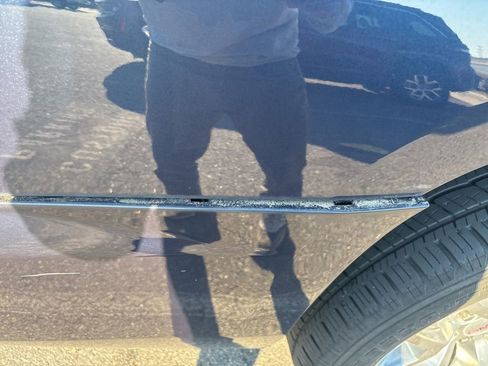 Used 2019 GMC Yukon SLE w/ SLE Value Package image 7