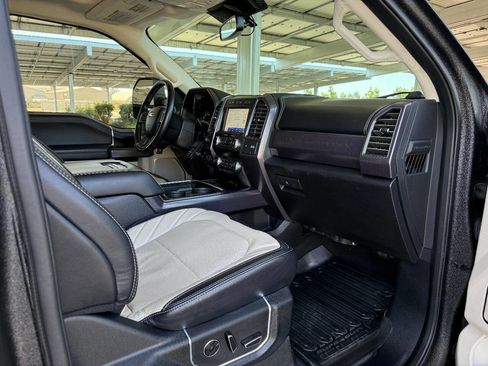 Used 2020 Ford F450 Limited w/ FX4 Off-Road Package image 11