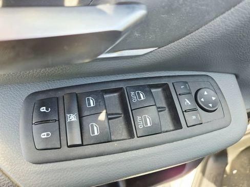 Used 2022 RAM 1500 Big Horn AWD/4WD image 37