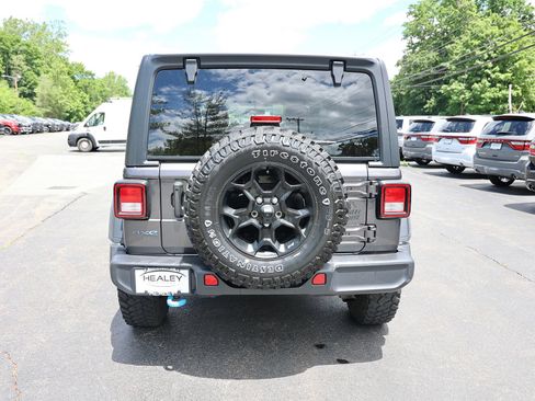 Used 2023 Jeep Wrangler Unlimited w/ Cold Weather Group AWD/4WD image 6