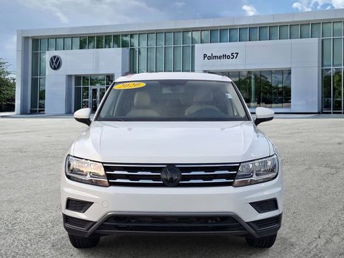 Used 2020 Volkswagen Tiguan SE FWD image 2