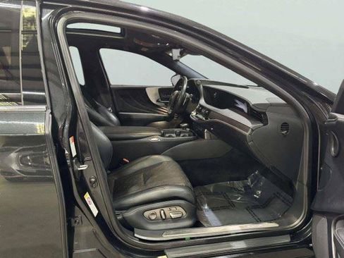 Used 2018 Lexus LS 500 F Sport w/ Accessory Package (Z1) AWD/4WD image 42