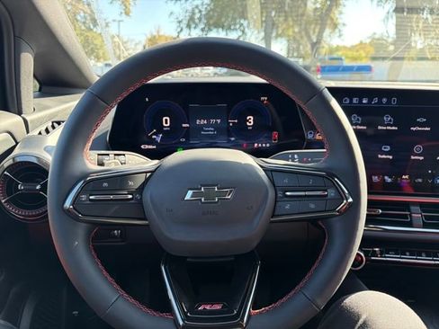 New 2026 Chevrolet Equinox EV RS image 25