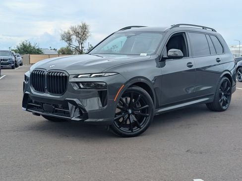 Used 2026 BMW X7 xDrive40i w/ M Sport Package AWD/4WD image 2