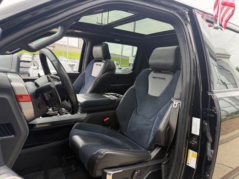 Used 2022 Ford F150 Raptor w/ Raptor 37 Performance Package AWD/4WD image 35