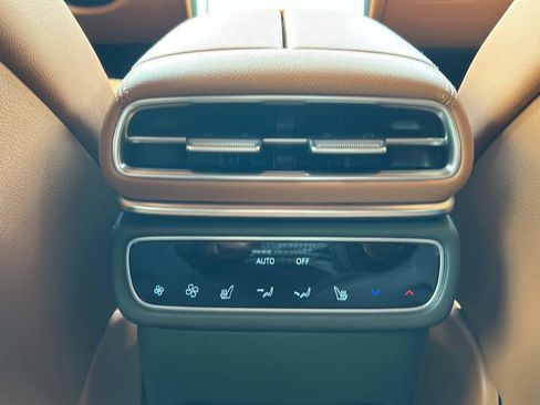 New 2026 Genesis GV80 2.5T Prestige AWD/4WD image 16