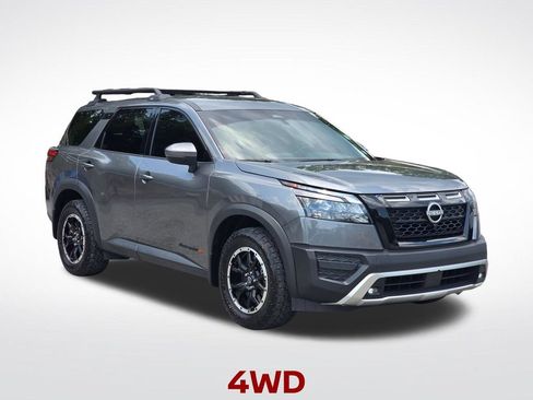 Used 2024 Nissan Pathfinder Rock Creek AWD/4WD image 15