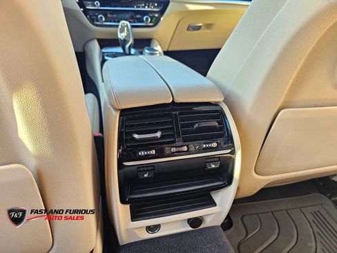 Used 2019 BMW 530i xDrive AWD/4WD image 30